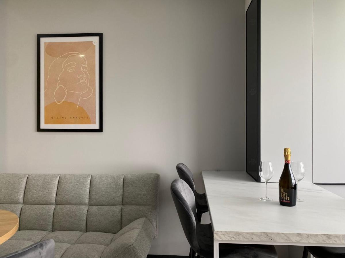 Minimalist Style Apartment With Best Location Kisinyov Kültér fotó